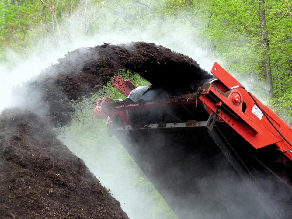 Grinders for industrialized composting