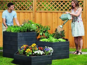 Modular Raised Bed System with man and woman