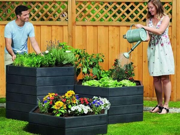 Modular Raised Bed System with man and woman