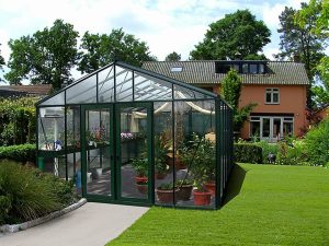 Front view of the Janssens Royal Victorian VI46 Greenhouse 13ft x 20ft