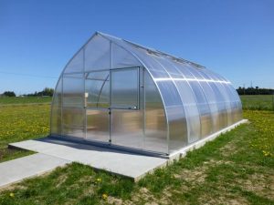 Hoklartherm Riga XL 8 Greenhouse 14x26 front and side view