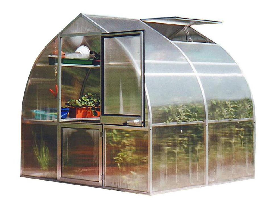 average size of a greenhouse