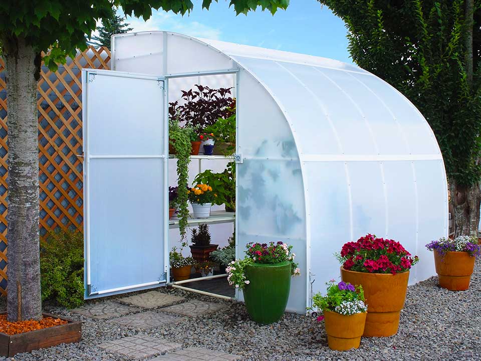 how to build a winter greenhouse