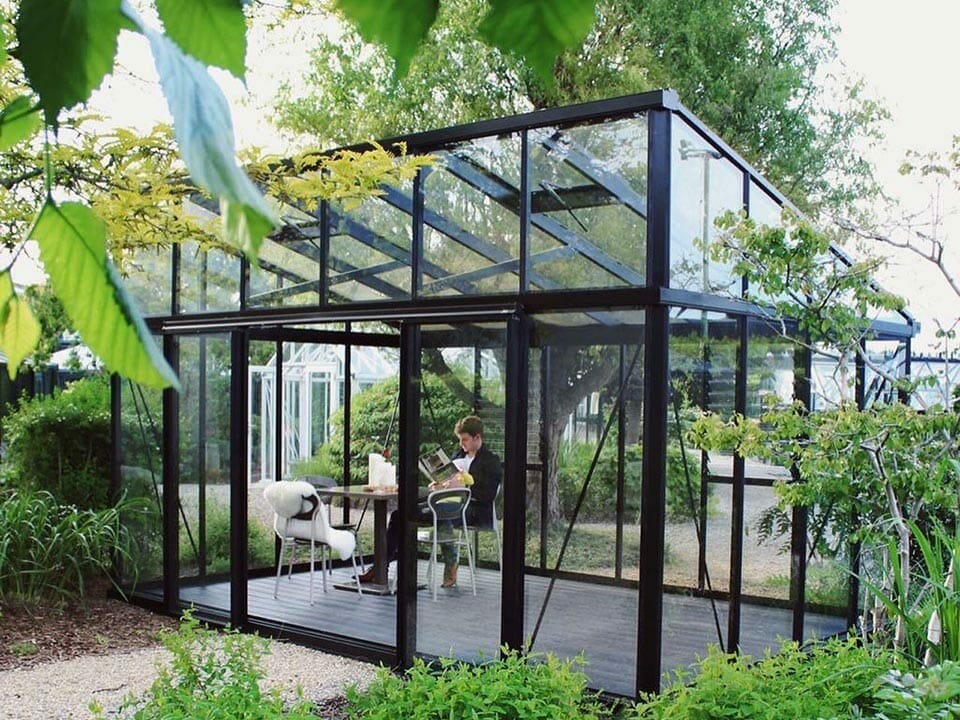 how to heat your greenhouse for free