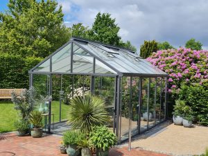 Janssens insulated greenhouses are best for winter climates