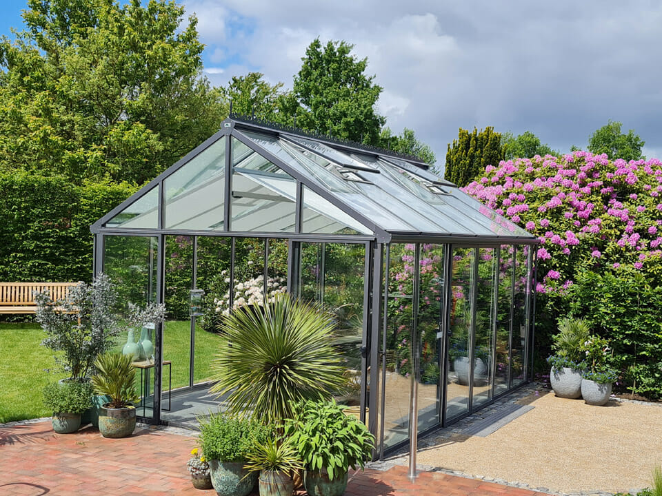 greenhouses for winter climates
